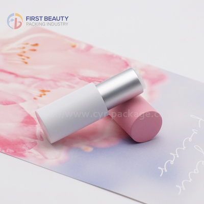Aanpasbare magnetische sluiting lege lippenstiftbuis voor cosmetische mockup