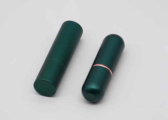 De ovale Buizen van de Vorm Donkergroene Magnetische Lege Lippenpommade